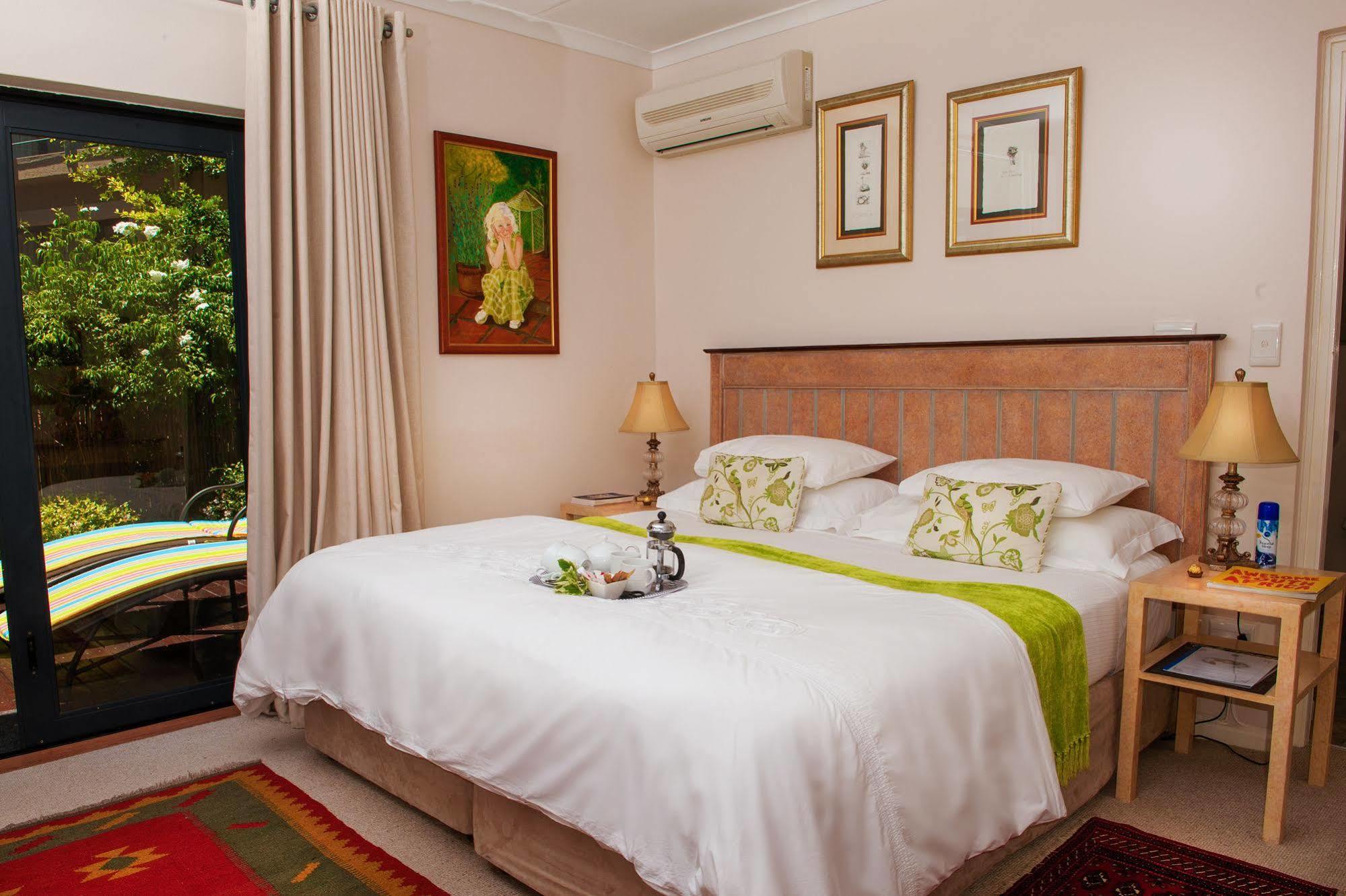 Linkside 2 Self-Catering Hotel Мозел Бей Екстериор снимка