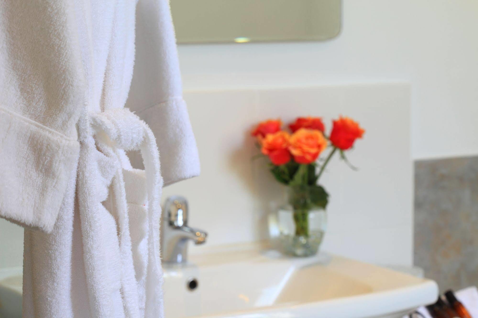 Linkside 2 Self-Catering Hotel Мозел Бей Екстериор снимка