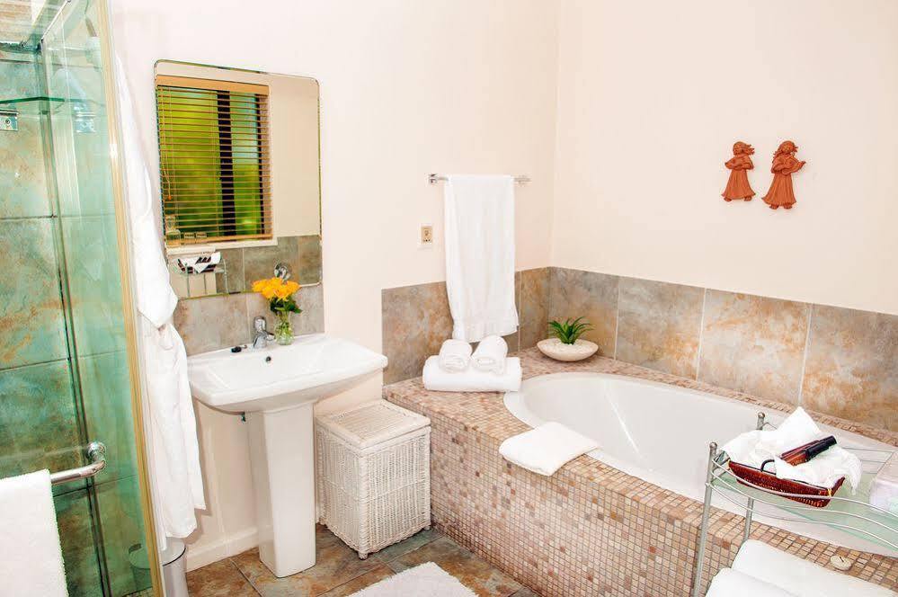 Linkside 2 Self-Catering Hotel Мозел Бей Екстериор снимка